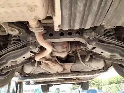 Peça sobressalente para automóvel em segunda mão charrió / suporte de eixo de trás por bmw 3 (e90) 318 i referências oem iam 