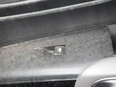 Peça sobressalente para automóvel em segunda mão botão / interruptor elevador vidro dianteiro direito por citroen c5 aircross (a_) 1.2 puretech 130 (arhnsj) referências oem iam 98044803zd