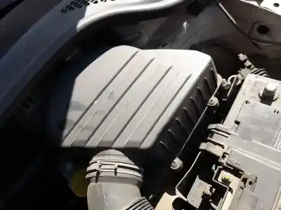 Pezzo di ricambio per auto di seconda mano Supporto Filtro Aria per SKODA RAPID (NH3, NK3, NK6) 1.2 TSI Riferimenti OEM IAM 6R0129607C   Pezzo di ricambio per auto di seconda mano Supporto Filtro Aria per SKODA RAPID (NH3, NK3, NK6) 1.2 TSI Riferimenti OEM IAM 6R0129607C
