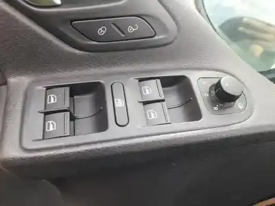 Peça sobressalente para automóvel em segunda mão botão / interruptor elevador vidro dianteiro esquerdo por volkswagen golf vi (5k1) 1.6 tdi referências oem iam 1k4959857creh