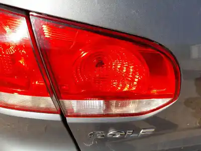 Peça sobressalente para automóvel em segunda mão farolim interior traseiro esquerdo por volkswagen golf vi (5k1) 1.6 tdi referências oem iam 5k0945093ab