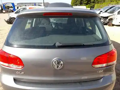 Peça sobressalente para automóvel em segunda mão porta da mala / tampa traseira por volkswagen golf vi (5k1) 1.6 tdi referências oem iam 5k6827025j