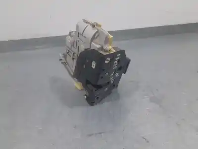 Second-hand car spare part front right door lock for audi q7 (4lb) 3.0 tdi quattro oem iam references cz3c1b37016a  