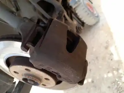 Автозапчастина б/у передній правий гальмівний супорт для audi a3 (8l1) 1.9 tdi посилання на oem iam 1k0615124d