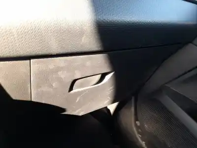 Pezzo di ricambio per auto di seconda mano scatola di guanti per renault clio v (b7_) 1.0 sce 75 (b7m5) riferimenti oem iam 682529126r Pezzo di ricambio per auto di seconda mano scatola di guanti per renault clio v (b7_) 1.0 sce 75 (b7m5) riferimenti oem iam 682529126r