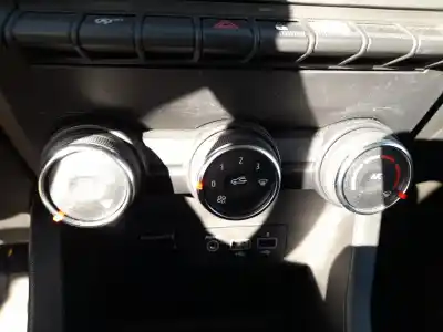 Pezzo di ricambio per auto di seconda mano controllo riscaldamento / aria condizionata per renault clio v (b7_) 1.0 sce 75 (b7m5) riferimenti oem iam 275100936r Pezzo di ricambio per auto di seconda mano controllo riscaldamento / aria condizionata per renault clio v (b7_) 1.0 sce 75 (b7m5) riferimenti oem iam 275100936r