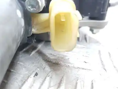 Second-hand car spare part passenger side right window regulator for kia stonic (yb) 1.0 t-gdi oem iam references 82402h8000  2 pins