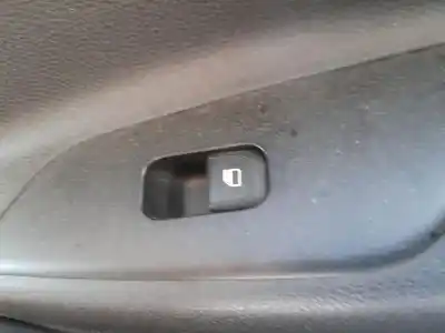 Pezzo di ricambio per auto di seconda mano comando alzacristalli posteriori destro per kia stonic (yb) 1.0 t-gdi riferimenti oem iam 93576h8000
