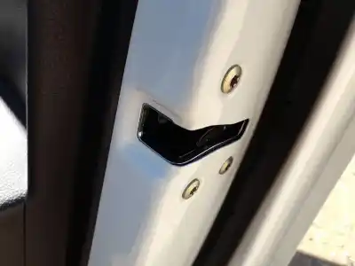 Second-hand car spare part front right door lock for kia stonic (yb) 1.0 t-gdi eco-dynamics+ oem iam references 81320h8050 Second-hand car spare part front right door lock for kia stonic (yb) 1.0 t-gdi eco-dynamics+ oem iam references 81320h8050