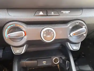 Second-hand car spare part heating / air conditioning control panel for kia stonic (yb) 1.0 t-gdi eco-dynamics+ oem iam references 97250h8120lef Second-hand car spare part heating / air conditioning control panel for kia stonic (yb) 1.0 t-gdi eco-dynamics+ oem iam references 97250h8120lef