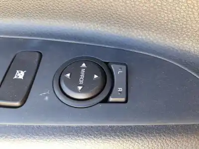 Second-hand car spare part left front power window switch for kia stonic (yb) 1.0 t-gdi eco-dynamics+ oem iam references 93571h8200   Second-hand car spare part left front power window switch for kia stonic (yb) 1.0 t-gdi eco-dynamics+ oem iam references 93571h8200