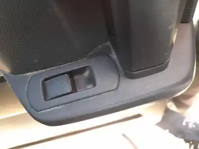 Second-hand car spare part rear left power window switch for mazda 5 (cr19) 2.0 cd (cr19) oem iam references cc5166380a Second-hand car spare part rear left power window switch for mazda 5 (cr19) 2.0 cd (cr19) oem iam references cc5166380a