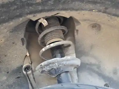 Second-hand car spare part front right shock absorber for skoda fabia iv (pj3) 1.0 tsi oem iam references 2q0413031ee Second-hand car spare part front right shock absorber for skoda fabia iv (pj3) 1.0 tsi oem iam references 2q0413031ee