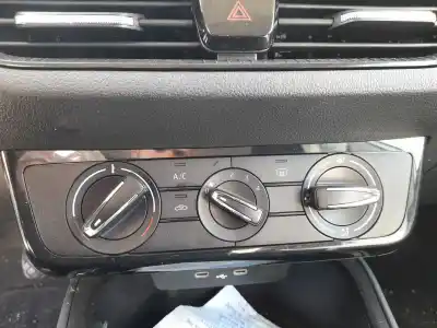 Second-hand car spare part heating / air conditioning control panel for skoda fabia iv (pj3) 1.0 tsi oem iam references 6va820045 Second-hand car spare part heating / air conditioning control panel for skoda fabia iv (pj3) 1.0 tsi oem iam references 6va820045