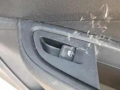 Second-hand car spare part rear right power window switch for skoda fabia iv (pj3) 1.0 tsi oem iam references 5g0959855k Second-hand car spare part rear right power window switch for skoda fabia iv (pj3) 1.0 tsi oem iam references 5g0959855k