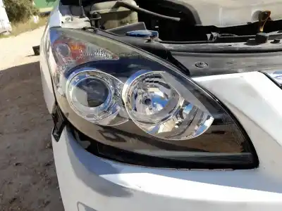 Second-hand car spare part right headlight for hyundai i30 (fd) 1.6 crdi oem iam references 921022l020