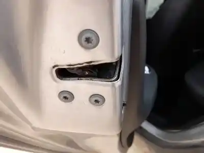 Автозапчастина б/у замок дверей заднього лівого для toyota aygo x (_b7_) 1.0 vvt-i (kgb70) посилання на oem iam 69060k0040