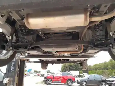 Автозапчастина б/у задня вісь для toyota aygo x (_b7_) 1.0 vvt-i (kgb70) посилання на oem iam 421100h040