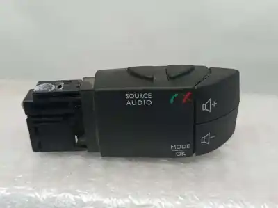 Peça sobressalente para automóvel em segunda mão comando de controlo do rádio por renault captur zen referências oem iam 255522448r