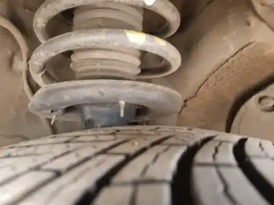 Peça sobressalente para automóvel em segunda mão amortecedor dianteiro direito por kia cee'd (jd) 1.6 crdi 110 referências oem iam 54661a6100