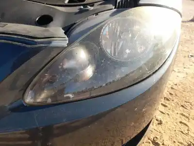 Second-hand car spare part left headlight for seat leon (1p1) 1.9 tdi oem iam references 5p1941005d  