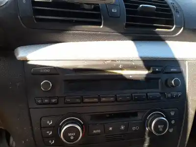 Peça sobressalente para automóvel em segunda mão sistema de áudio / rádio cd por bmw 1 (e81) 118 d referências oem iam 65129143228