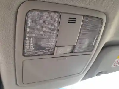 Peça sobressalente para automóvel em segunda mão luz interior por toyota auris (_e18_) 1.4 d-4d (nde180_) referências oem iam 8126002480b0