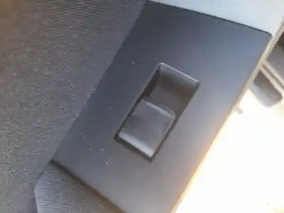 Peça sobressalente para automóvel em segunda mão botão / interruptor elevador vidro traseiro esquerdo por toyota auris (_e18_) 1.4 d-4d (nde180_) referências oem iam 8481002140