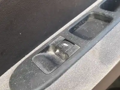 Pezzo di ricambio per auto di seconda mano interruttore alzacristalli anteriore destro per peugeot 307 (3a/c) 2.0 hdi 90 riferimenti oem iam 6554e7