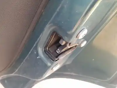 Pezzo di ricambio per auto di seconda mano Serratura Porta Posteriore Destra per OPEL CORSA C (X01) 1.2 (F08, F68) Riferimenti OEM IAM 24414139  