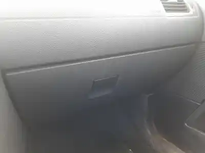 Pezzo di ricambio per auto di seconda mano scatola di guanti per ford mondeo iii sedán (b4y) 2.0 16v tddi / tdci riferimenti oem iam 1253826