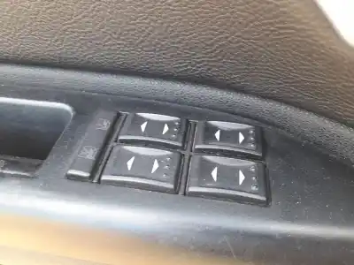 Pezzo di ricambio per auto di seconda mano interruttore alzacristalli anteriore sinistro per ford mondeo iii sedán (b4y) 2.0 16v tddi / tdci riferimenti oem iam 1230391
