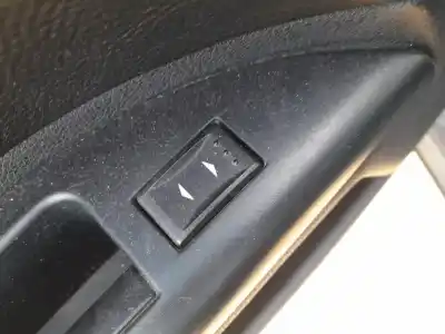 Pezzo di ricambio per auto di seconda mano comandi alzacristalli posteriore sinistro per ford mondeo iii sedán (b4y) 2.0 16v tddi / tdci riferimenti oem iam 1123793