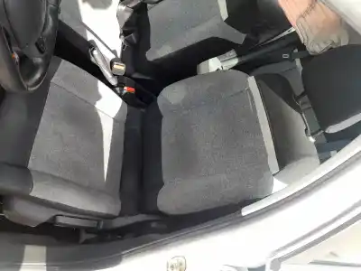 Pezzo di ricambio per auto di seconda mano sedile anteriore sinistro per citroen c3 iii (sx) 1.2 vti 82 riferimenti oem iam 