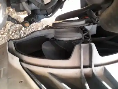 Pezzo di ricambio per auto di seconda mano elettroventola per citroen c3 iii (sx) 1.2 vti 82 riferimenti oem iam 9829774580