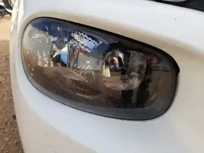 Pezzo di ricambio per auto di seconda mano faro anteriore destro per citroen c3 iii (sx) 1.2 vti 82 riferimenti oem iam 9820059280
