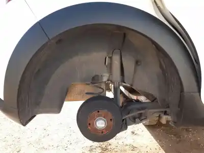 Pezzo di ricambio per auto di seconda mano passaruota posteriore destra per citroen c3 iii (sx) 1.2 vti 82 riferimenti oem iam 9811931680