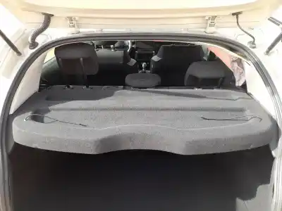 Pezzo di ricambio per auto di seconda mano vassoio posteriore per citroen c3 iii (sx) 1.2 vti 82 riferimenti oem iam 98133519zd