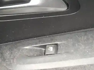 Автозапчасти б/у ВЫКЛЮЧАТЕЛЬ ПЕРЕДНЕГО ПРАВОГО ОКНА за PEUGEOT 208 II (UB_, UP_, UW_, UJ_)  ссылки OEM IAM 98016307ZD  