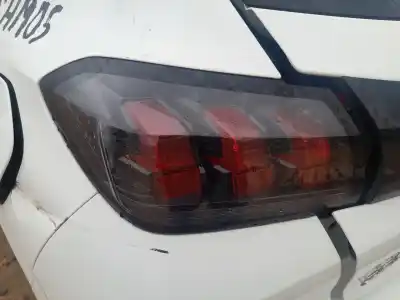 Pezzo di ricambio per auto di seconda mano lampada posteriore sinistra per peugeot 208 ii (ub_, up_, uw_, uj_) 1.2 puretech 75 riferimenti oem iam 9823216880
