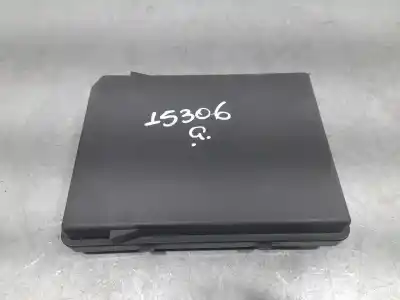 Pezzo di ricambio per auto di seconda mano SCATOLA RELÈ/FUSIBILI per DACIA SANDERO CONFORT Riferimenti OEM IAM 284B76520R  