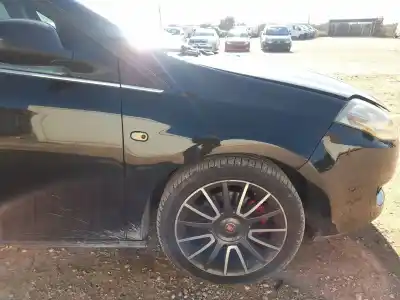 Pezzo di ricambio per auto di seconda mano parafango anteriore destro per fiat bravo ii (198_) 1.9 d multijet (198axc1b) riferimenti oem iam 51822247