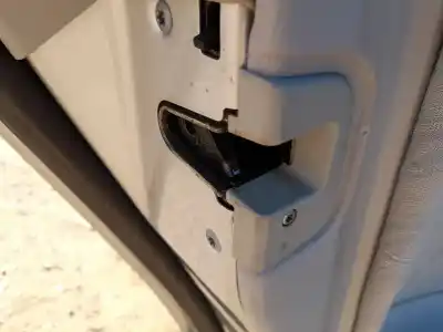 Pezzo di ricambio per auto di seconda mano serratura porta posteriore sinistra per mercedes-benz clase c t-model (s203) c 220 cdi (203.206) riferimenti oem iam a2037300135