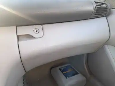 Second-hand car spare part GLOVE COMPARTMENT for MERCEDES-BENZ CLASE C T-MODEL (S203) C 220 CDI (203.206) OEM IAM references A20368007989  