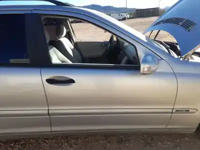 Pezzo di ricambio per auto di seconda mano porta anteriore destra per mercedes-benz clase c t-model (s203) c 220 cdi (203.206) riferimenti oem iam a203720020567