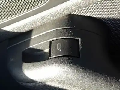 Peça sobressalente para automóvel em segunda mão botão / interruptor elevador vidro dianteiro direito por audi a3 (8l1) 1.6 referências oem iam 4b0959855a4pk