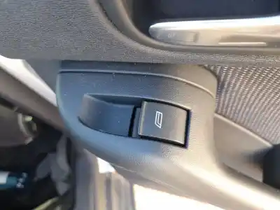 Peça sobressalente para automóvel em segunda mão botão / interruptor elevador vidro traseiro direito por audi a3 (8l1) 1.6 referências oem iam 4b0959855a4pk