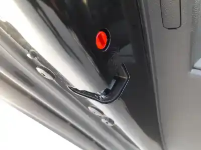 Peça sobressalente para automóvel em segunda mão fechadura da porta traseira esquerda por opel corsa f 1.2 (68) referências oem iam 9844413080