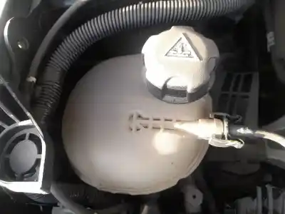 Second-hand car spare part Coolant Expansion Tank for OPEL CORSA F 1.2 (68) OEM IAM references 9824198680  