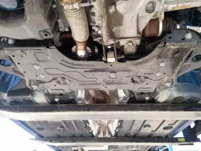 Peça sobressalente para automóvel em segunda mão charrió / suporte de eixo dianteiro por opel corsa f 1.2 (68) referências oem iam 9834696980